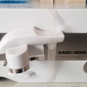 Black & Decker Home Can Opener - White and Silver